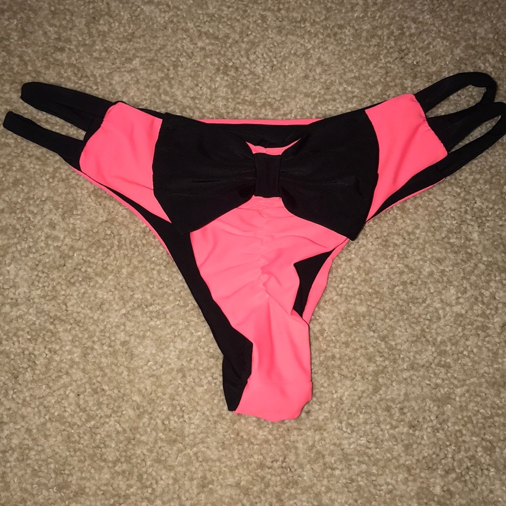 Limited Lolli swim bow bottoms